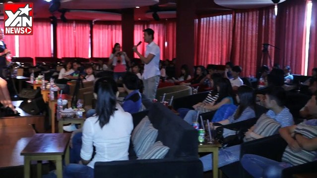 [Video News] Tóc Tiên và Mai Tiến Dũng cực thân thiện với fan