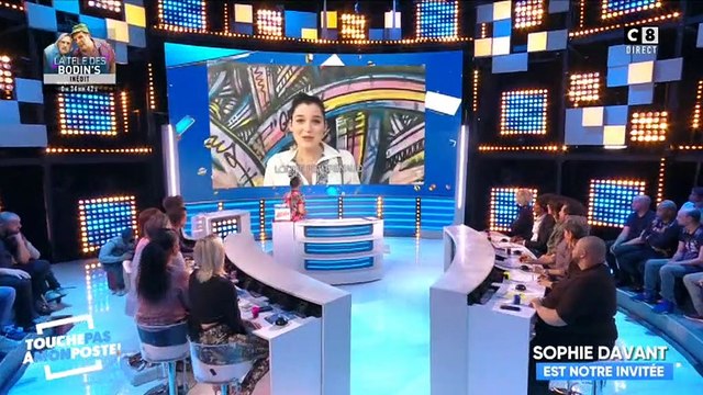 Sophie Davant au bord des larmes en découvrant une surprise de Cyril Hanouna dans TPMP - Regardez