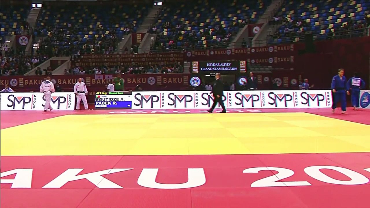 Un judoka disqualifié après avoir fait tomber son téléphone en plein combat (Azerbaïdjan)