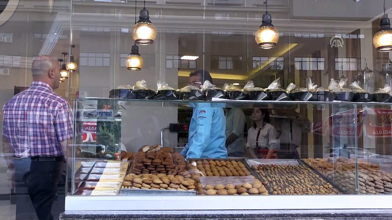 HUZUR VE BEREKET AYI RAMAZAN - 'Ramazan kahkesi' iftar ve sahur sofralarını süslüyor - GAZİANTEP