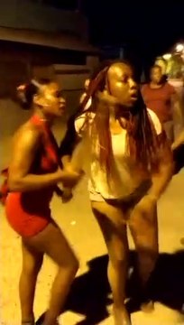 Peleas callejeras de mujer