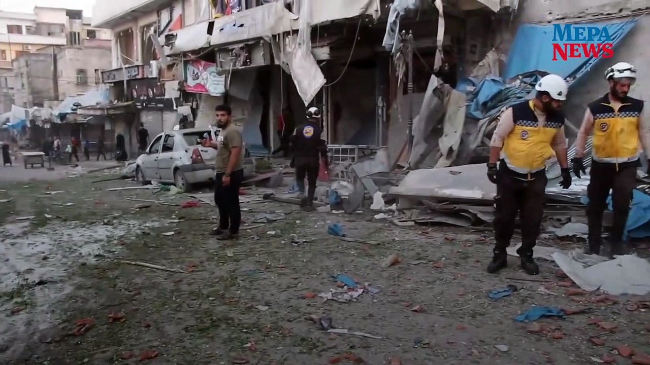 Suriye'de Rusya destekli Esed rejimi savaş uçakları iftar vakti öncesi pazar yerini vurdu