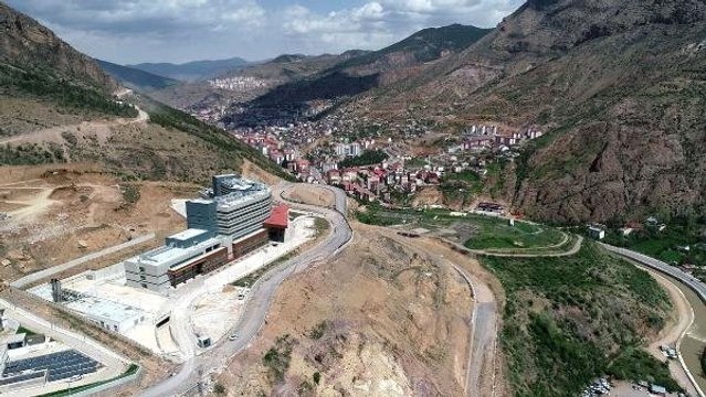 Tam Teşekküllü Devlet Hastanesi Tamamlanmasına Rağmen 4 Yıldır Hizmete Açılamıyor