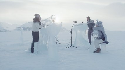Müzisyenlerden Kuzey Kutbu’nda ‘okyanusları koruyalım’ mesajı