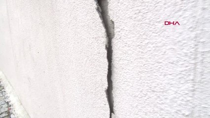 İstanbul- Başakşehir'de Çöken Duvar Enkazında Çalışmalar Sürüyor