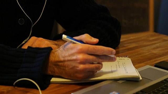 Рабочие часы европейцев подсчитают