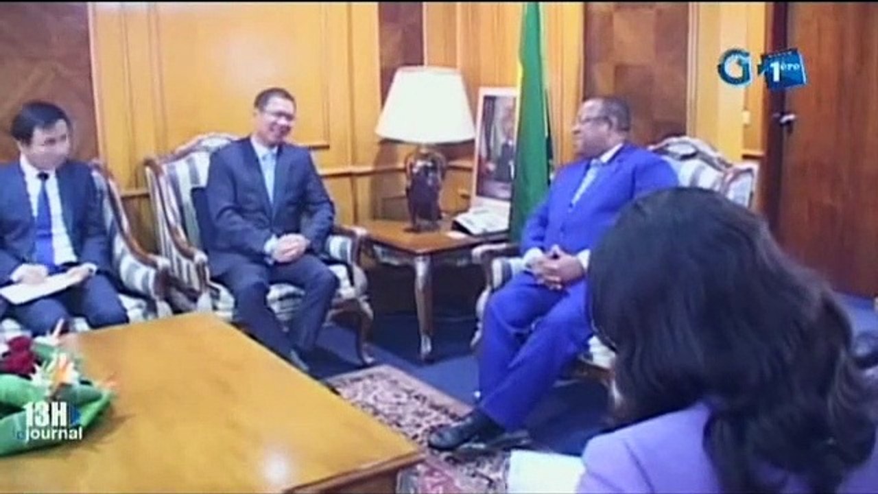 RTG - Audience du Premier ministre avec Chang Chun Hu ambassadeur de Chine au Gabon