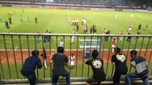 Suporter Ricuh, Laga PSS Sleman Vs Arema Dihentikan