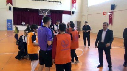Görme engellilerden futsal maçı
