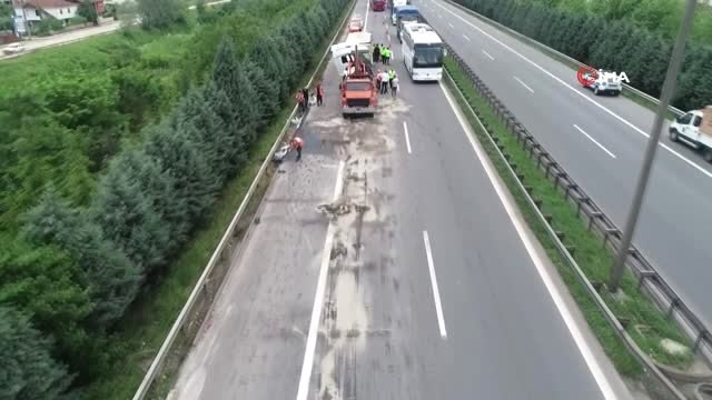 Kocaeli Tem Otoyolunda Zincirleme Kaza: 4 Yaralı