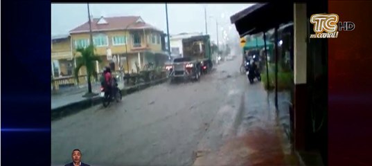 Intenso aguacero causa inundaciones en diferentes parroquias de la provincia de Manabí
