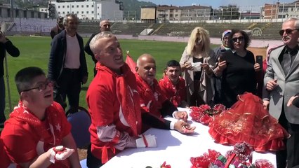 Engellilere 'asker kınası' - ORDU