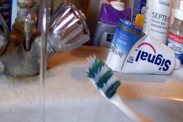 La Molécule d'eau est-elle un aimant, comme le dit Jamie ?