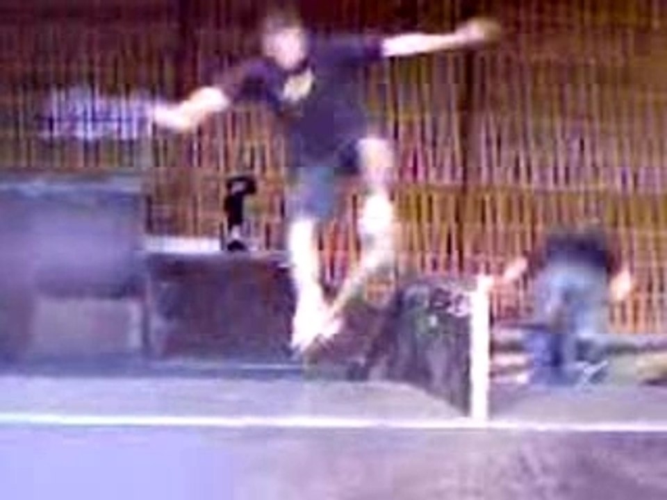 BIG BOARDSLIDE