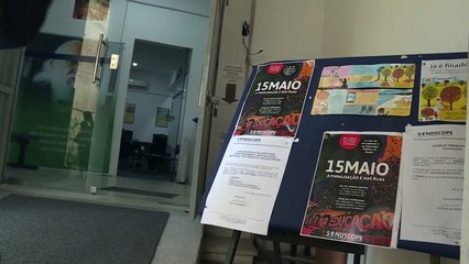 ¿Quiénes protestan contra los tijeretazos en la educación brasileña?