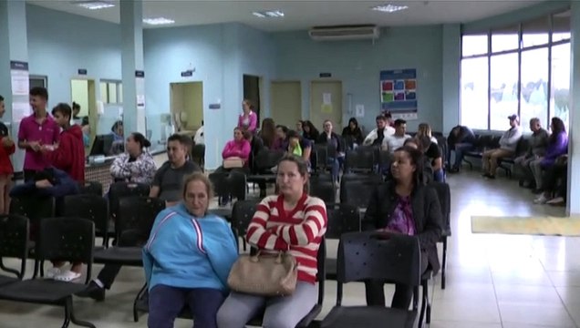 Com marido internado na UPA Veneza, mulher reclama da saúde pública