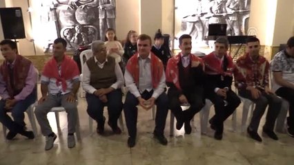 En Özel "Asker Kınası"