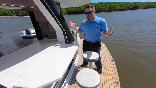 IN DEPTH Walkthrough | 2019 Galeon 470 Sky @ MarineMax Lake of the Ozarks, Missouri