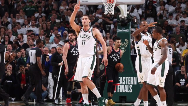 Bucks, Behind Monster Fourth Quarter, Defeat Raptors in Game 1