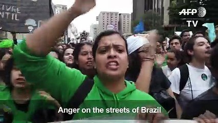 Tens of thousands march in Sao Paulo against education reforms