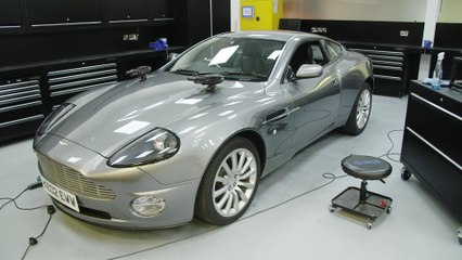 Aston Martin Goldfinger DB5 continuation gadget update