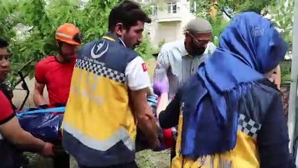 Yaşlı adam tarım aletine ayaklarını kaptırdı - BOLU