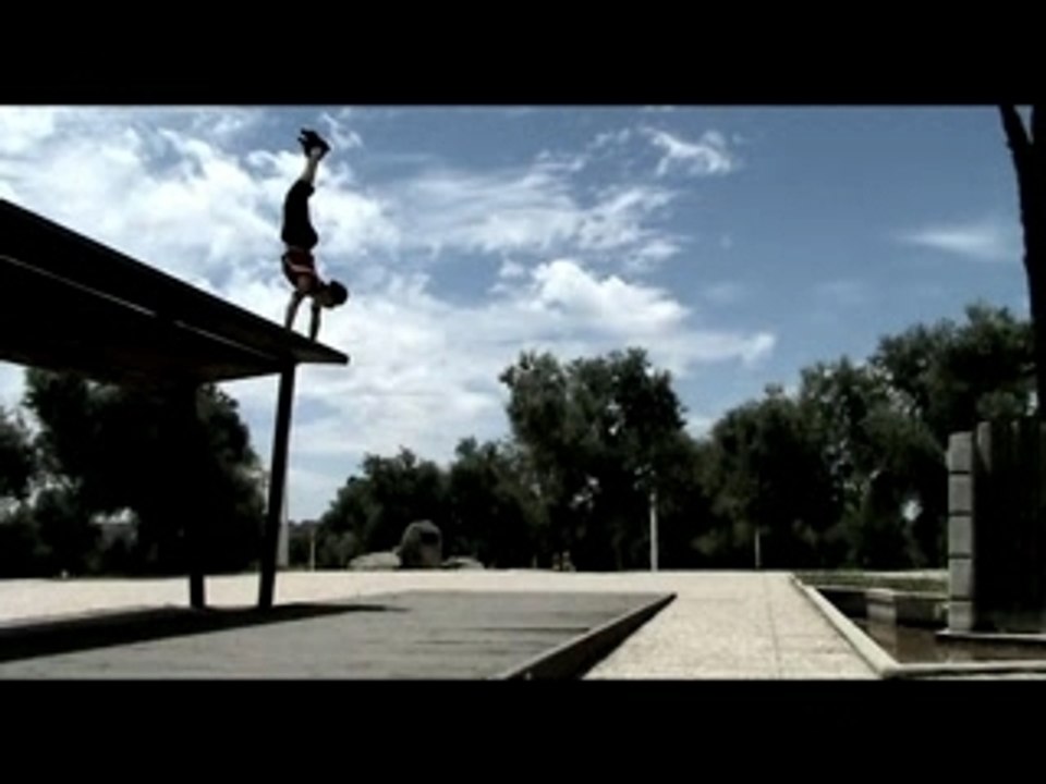 Link - From the inside - street stunts 2007-2008