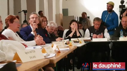 CREST. Le projet de centre aquatique fait vraiment plouf