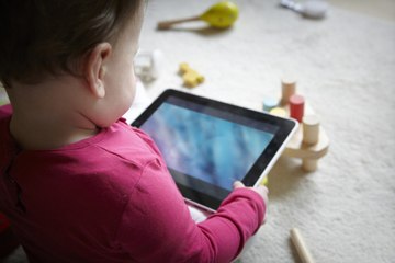 How long should a child stay in front of a screen?