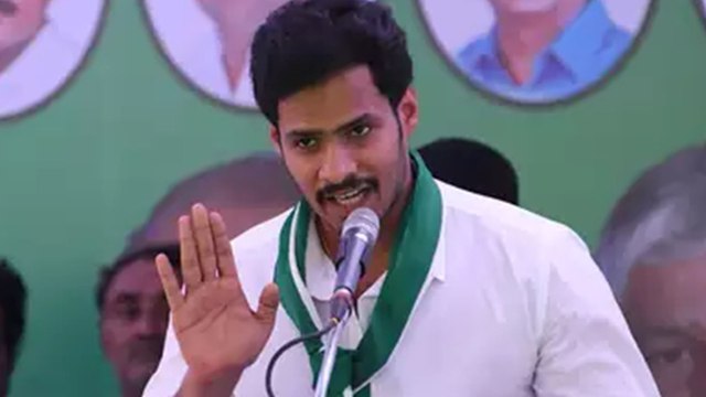 ನಿಖಿಲ್ ಕುಮಾರಸ್ವಾಮಿ ಗೆಲುವಿಗೆ ಶಬರಿಮಲೈ ಯಾತ್ರೆ ಹೊರಟ ಬೆಂಬಲಿಗರು