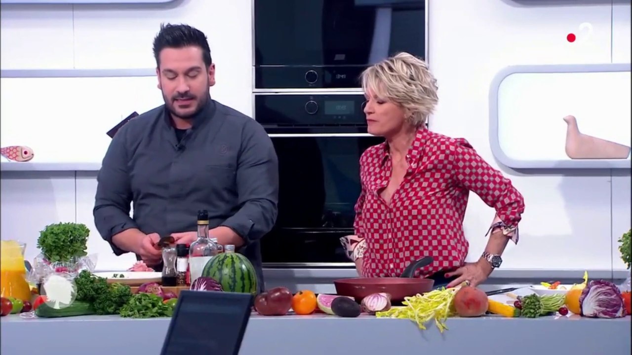 Denny Imbroisi dans l'émission "C'est au programme" le Jeudi 16 Mai sur France 2