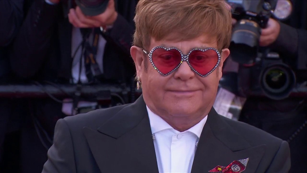 Elton John sur le tapis rouge avec l'équipe du film Rocket Man - Cannes 2019
