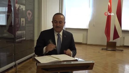 Bakan Çavuşoğlu, Letonya Savunma Bakanı Pabriks ile Görüştü