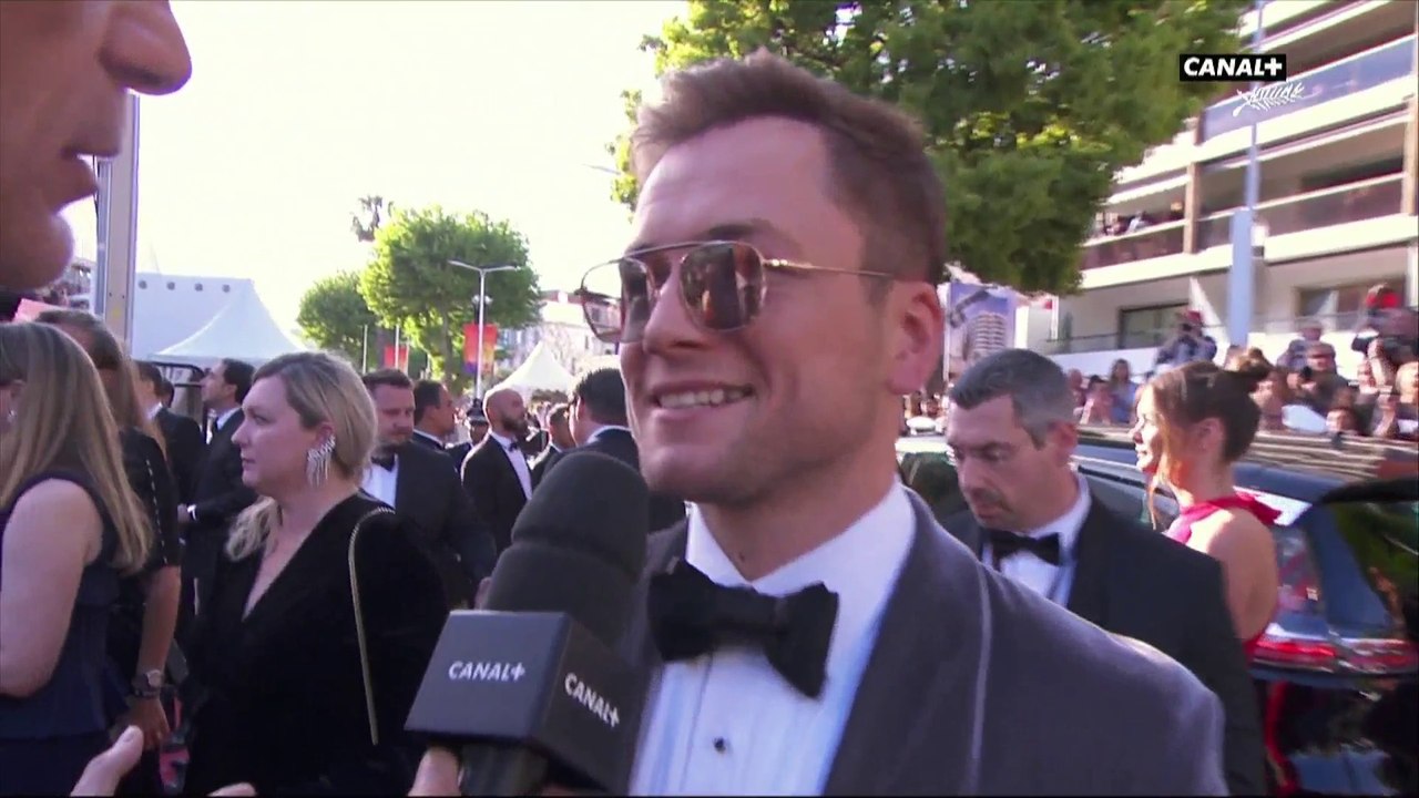 Taron Egerton au micro de Laurent Weil (VF) - Cannes 2019