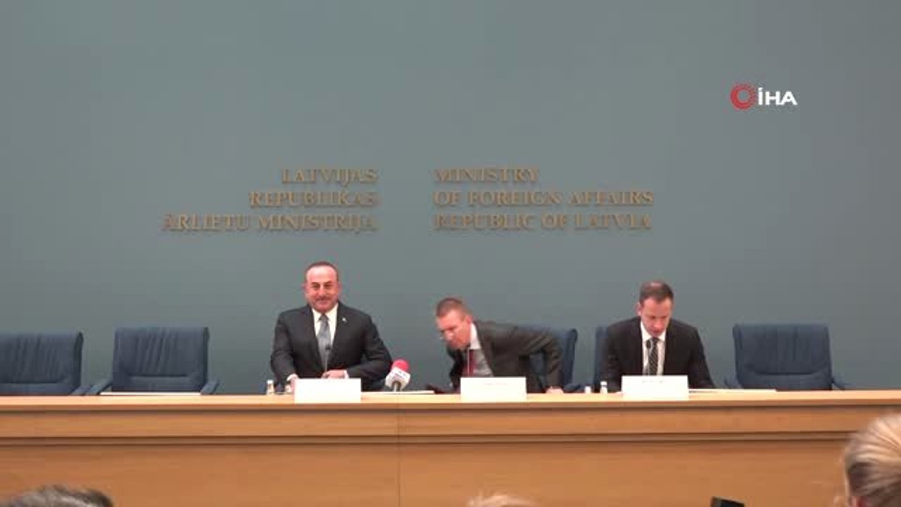 Bakan Çavuşoğlu'ndan S-400 Açıklaması- Dışişleri Bakanı Mevlüt Çavuşoğlu: - "Tamamen Bizim...