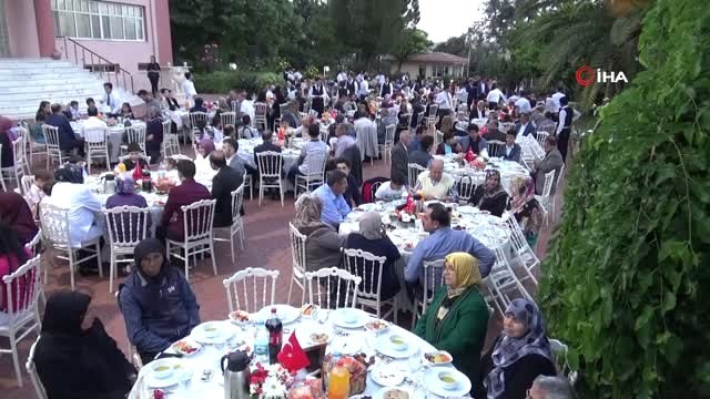 Vali Soytürk Şehit Ailelerine İftar Verdi