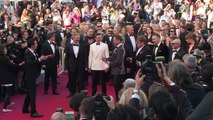 Elton John é estrela em Cannes