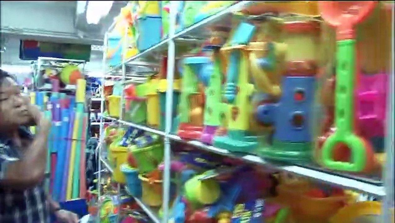 Seaux, pelles et râteaux : le business des jeux de plage - Capital