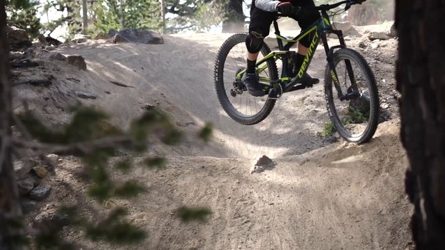 Cannondale Jekyll 29 3 - 2018 Bible of Bike Tests: Summer Camp