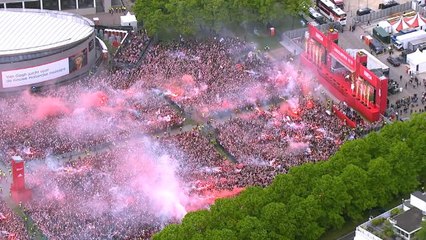 Pays-Bas - L'Ajax célèbre son titre devant une foule immense