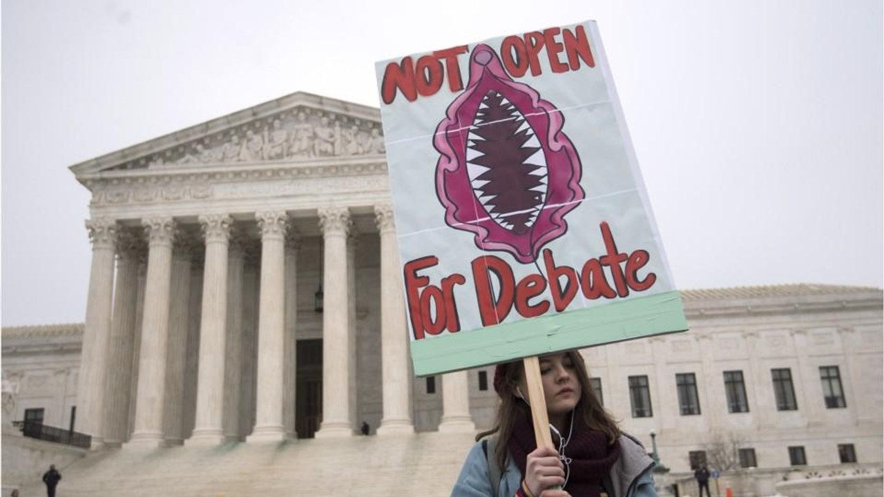 Here's how you can help those affected by the terrifying Alabama abortion ban right now