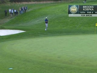 Koepka makes brilliant birdie from off the green