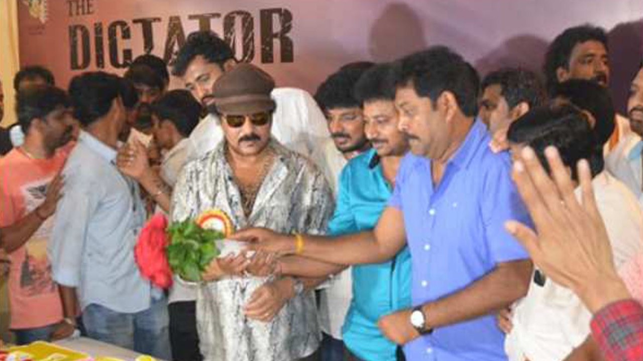 ಈ ವರ್ಷ ರವಿಚಂದ್ರನ್ ತಮ್ಮ ಹುಟ್ಟುಹಬ್ಬವನ್ನ ಆಚರಿಸಿಕೊಳ್ಳುತ್ತಿಲ್ಲ | FILMIBEAT KANNADA