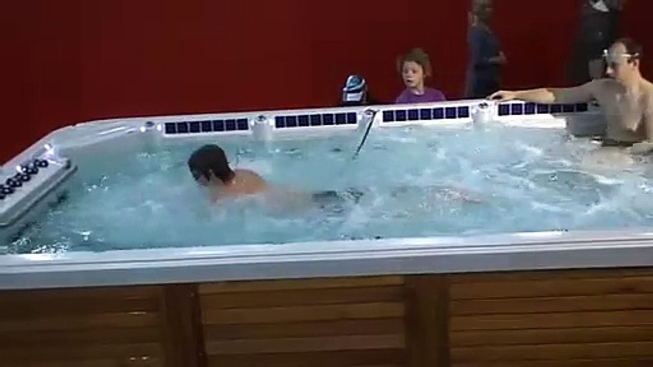 Amazon SwimSpa a counter-current pool chosen by professionals swimmers