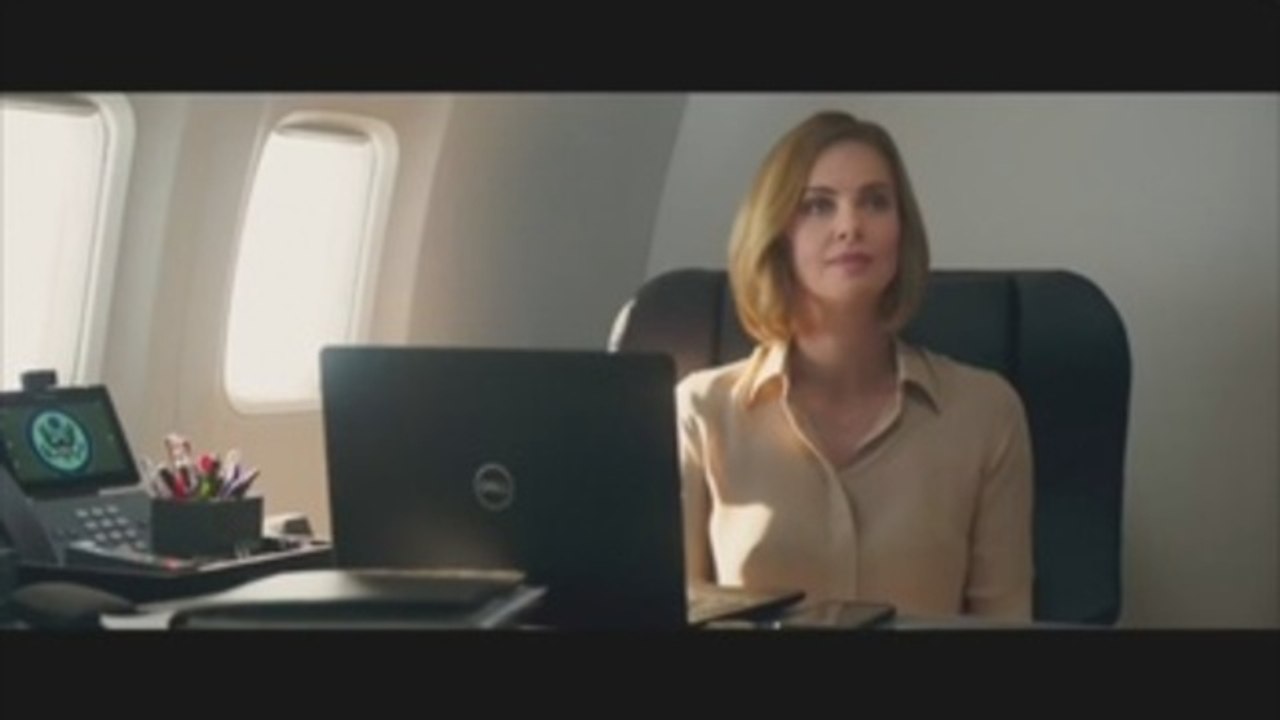 "Hellboy" lucha contra el amor "Casi imposible" de Charlize Theron en cines