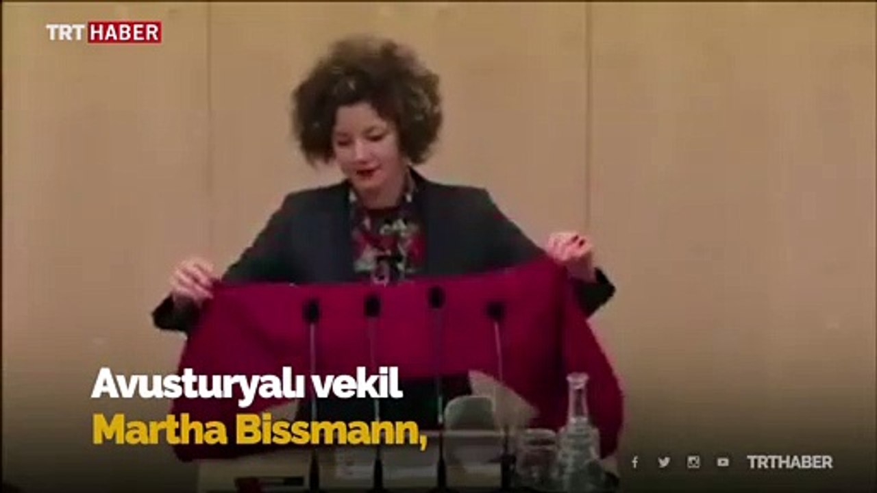 Avusturyalı vekil başörtüsü yasağını başörtüsü takarak protesto etti