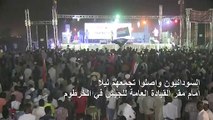 السودانيون يرفضون فض الاعتصام في الخرطوم