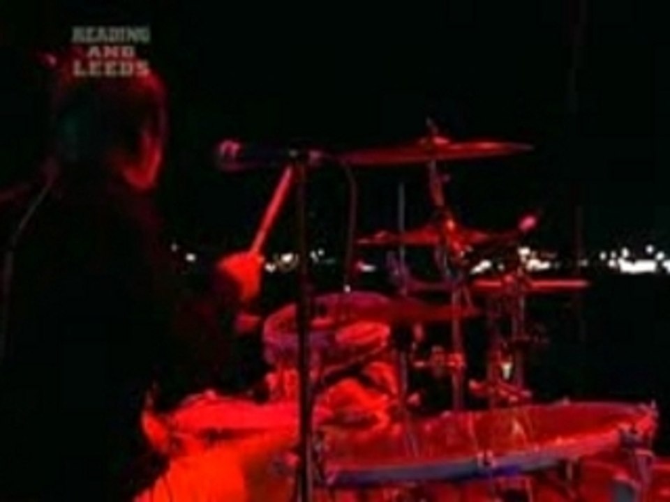 Muse SuperMassive BlackHole Reading festival 26-08-2006