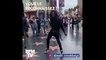 Le prodige français du moonwalk réédite sa danse devant l’étoile de Michael Jackson