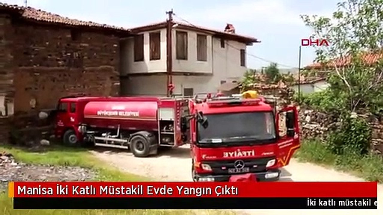 Manisa İki Katlı Müstakil Evde Yangın Çıktı